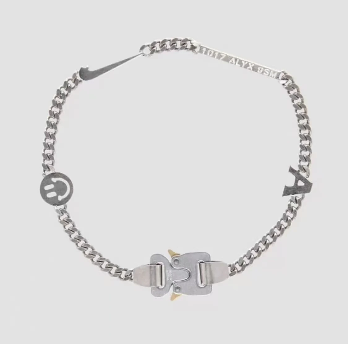 1017 ALYX 9SM Functional Wind couple 
