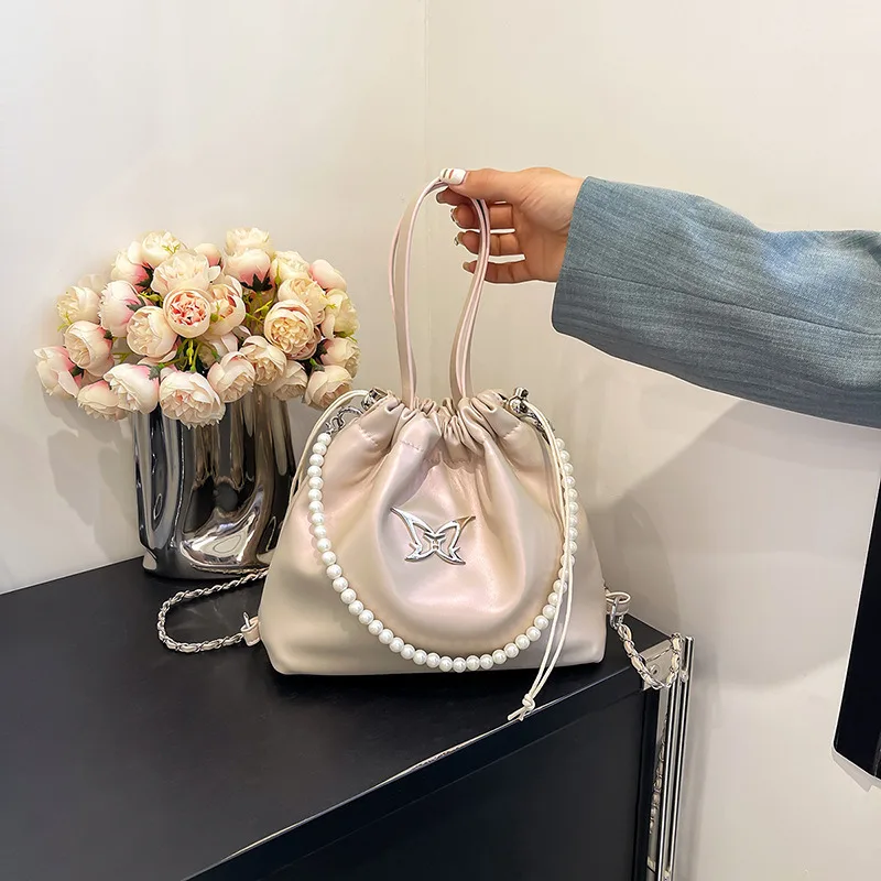 

Silver Butterfly Backpack Women's 2024 New Small Fragrant Wind Drawstring Pleated Bucket Bag Pearl Chain Versatile Handbag
