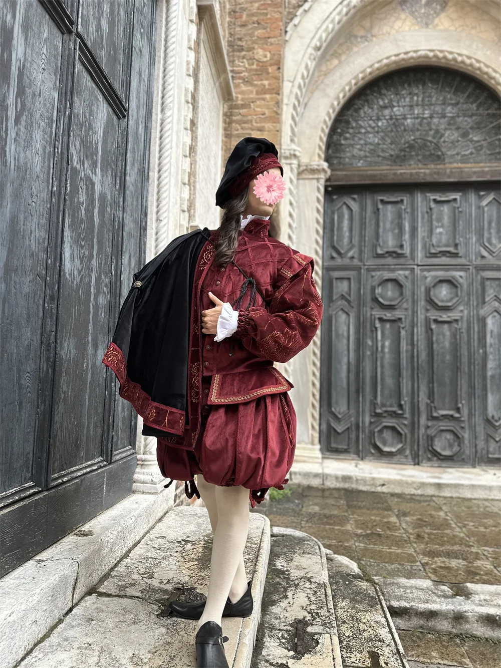 Costume Da Uomo Tudor Elisabettiano Periodo Red Royal Court Pince Tudor King Costume Rinascimentale Nobleman Costume Con Cappello Cape