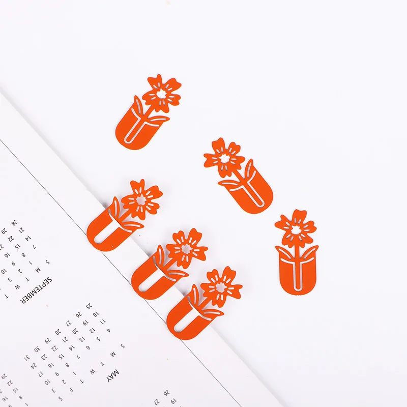 

Cute Bookmark Metal Orange Flower Shape Hollow Bookmark Teacher Gift Cartoon Cute Book Folder Cute Book Marker Kawaii Bookmark
