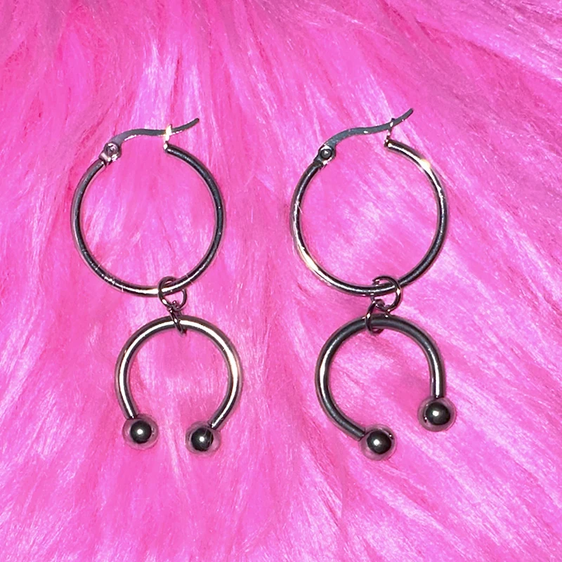 ★日本未入荷・海外限定アイテム★人氣★goiu★WAVE EARRING 20%OFF】CADEAUX EXCLUSIVE HOOP EARRINGS – Shinzone