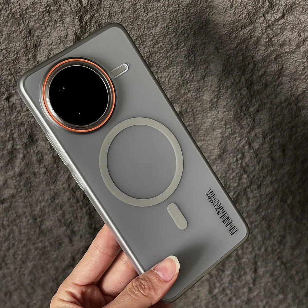 Ultra-Thin Matte Magnetic Wireless Charging Case - Clear Plastic Cover