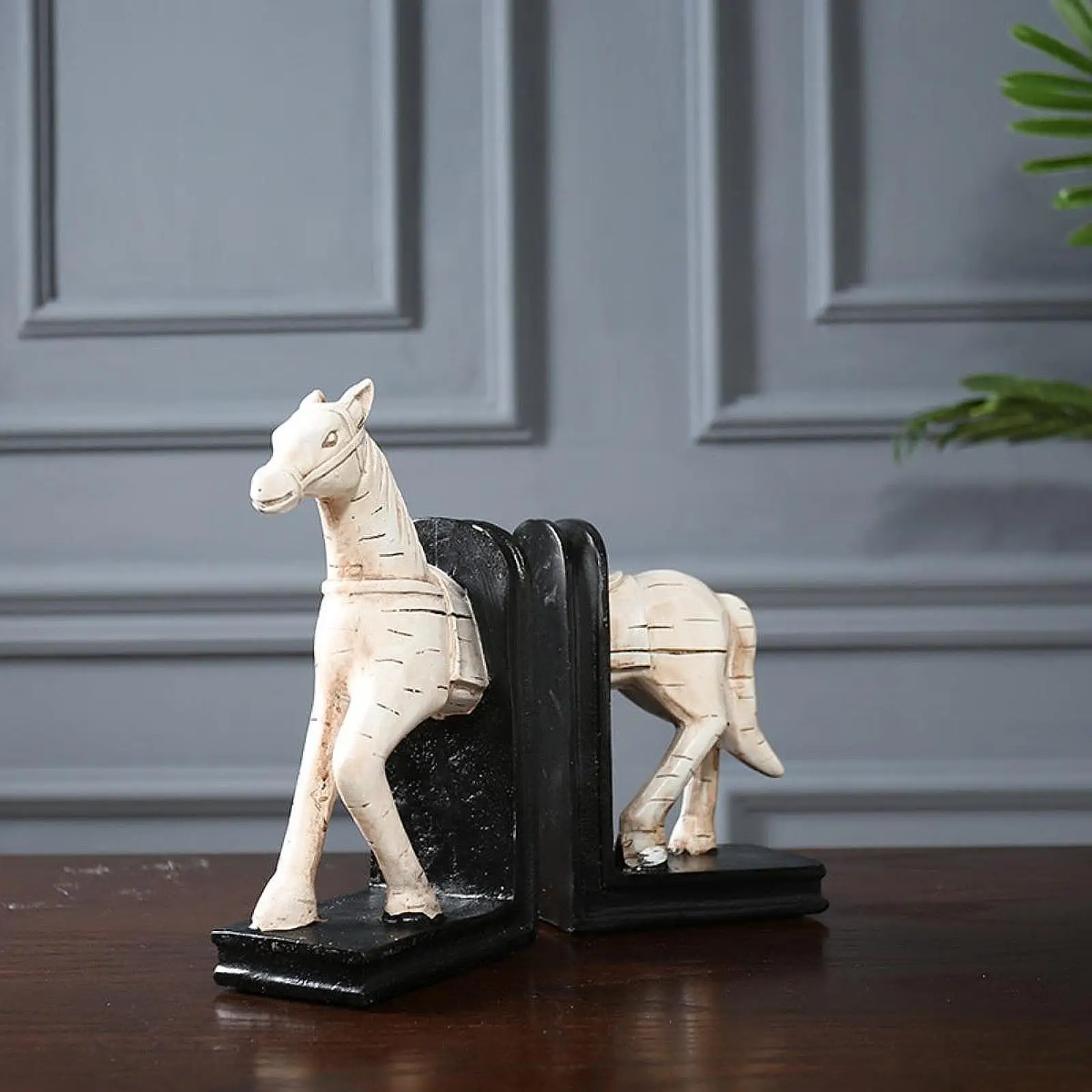 Horse Decorative Bookends Book Ends to Hold Books Anti Slip Base Horse Figurine