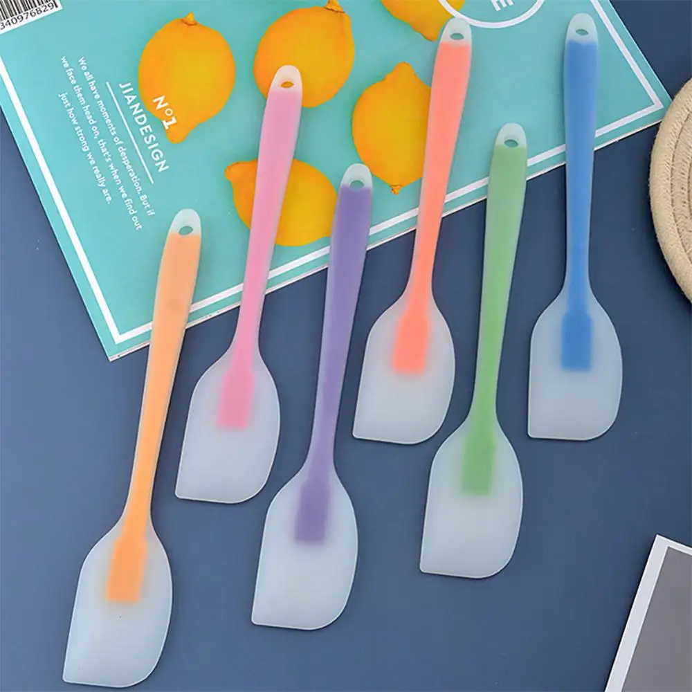 Silicone Scraper Cream Scraper Cake Baking Tool 1PCS Semi Transparent Handle High Temperature Resistant Pastry Tools silicone spatula silicone scraper cake scraper cake spatula kitchen spatula silicone cookware
