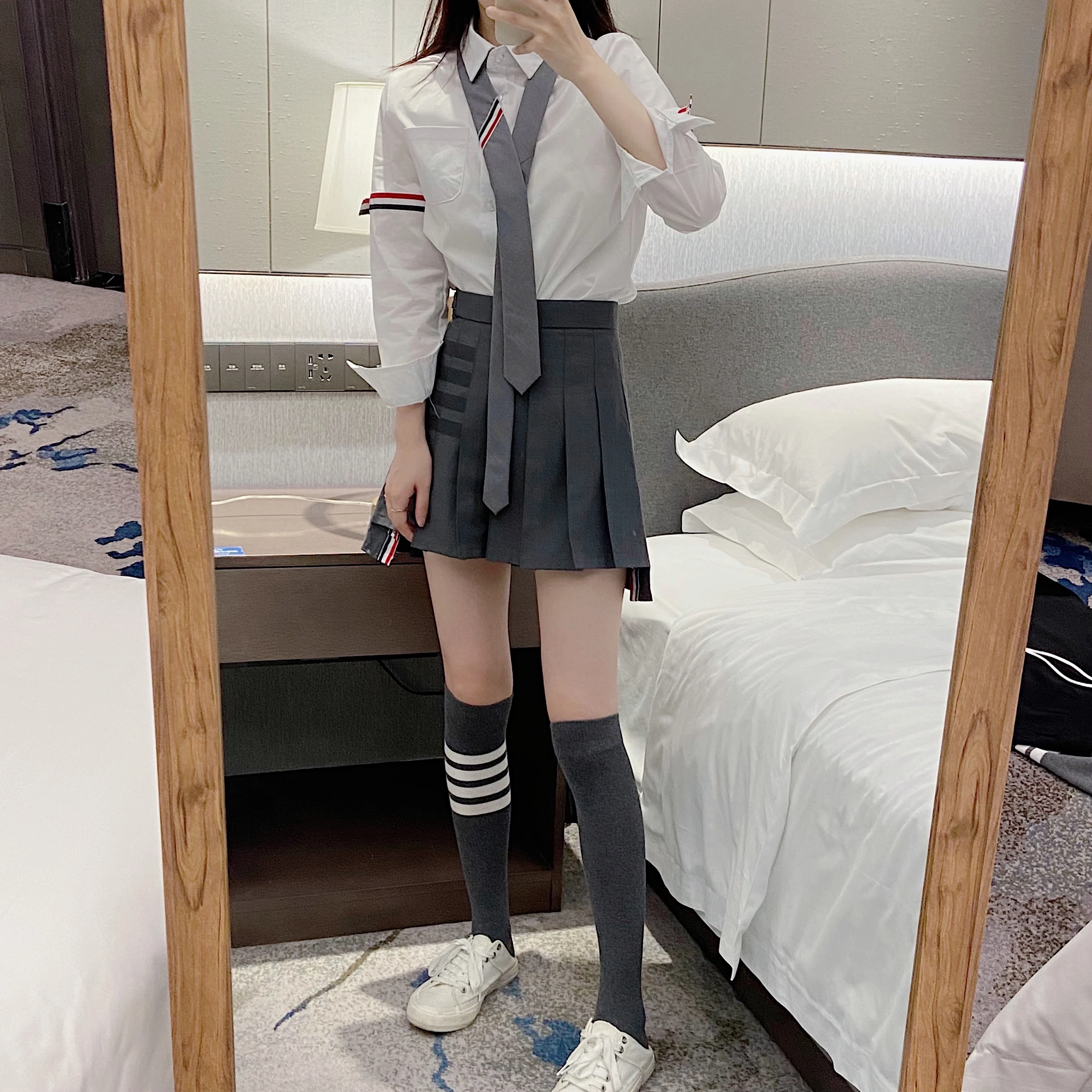 BT Fashion High Quality Women's Star Same Suit Women's Cotton Long Sleeved White Shirt Pleated Skirt Tie Knee Socks Set