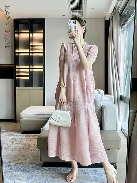 LANMREM French Pleated Dress For Women Round Neck Short Sleeve Solid Color Casual Dresses Female Fashion 2025 Summer New 2DE415