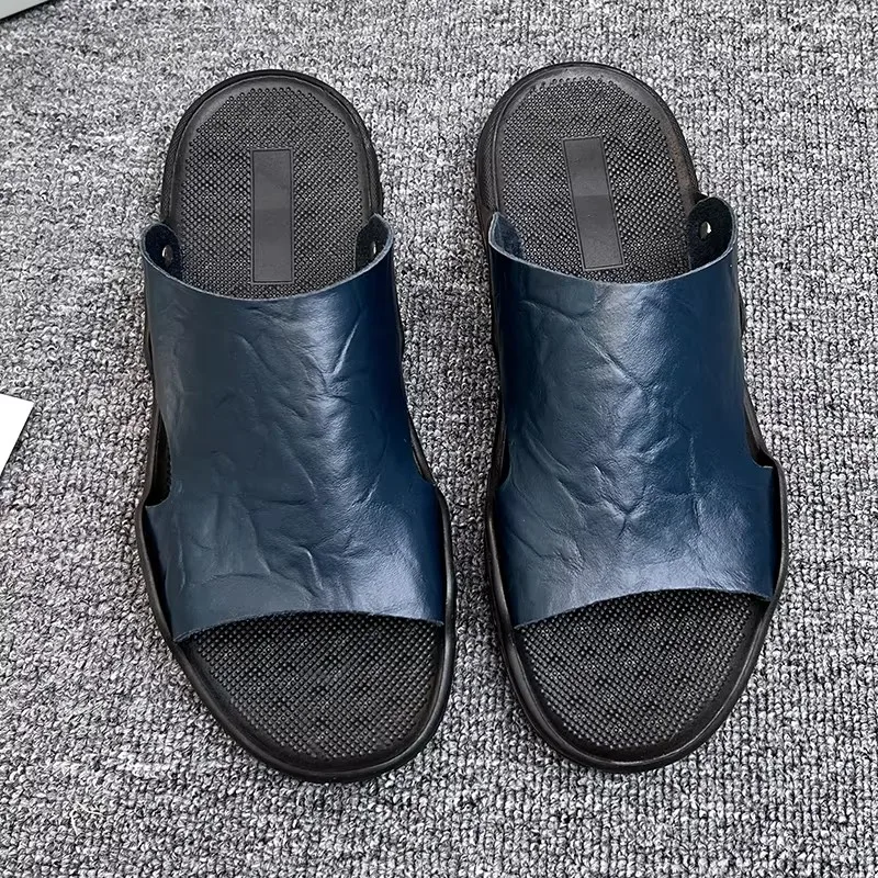 Men's Retro Exterior Slippers with Fashionable and Trendy Design Slip Resistant and Lightweight Sole Durable Rubber Soled Shoes soft slippers,men shoes