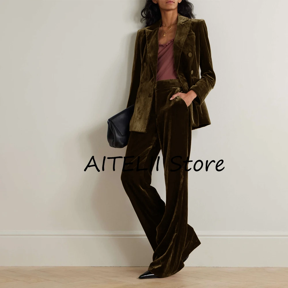 Velvet two-piece suit image 6
