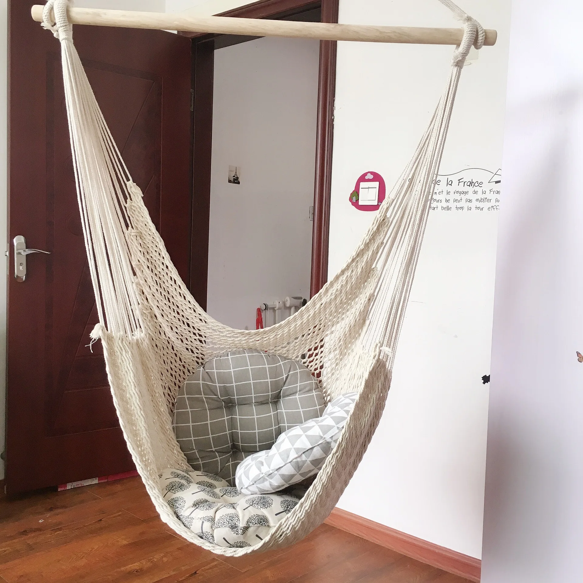 Description Picture 4 of itemNordic Swing Hanging Basket Glider Tassel Glider Hanging Hammock Mesh Outdoor Garden Hanging Chair Lightweight Hammock Swing