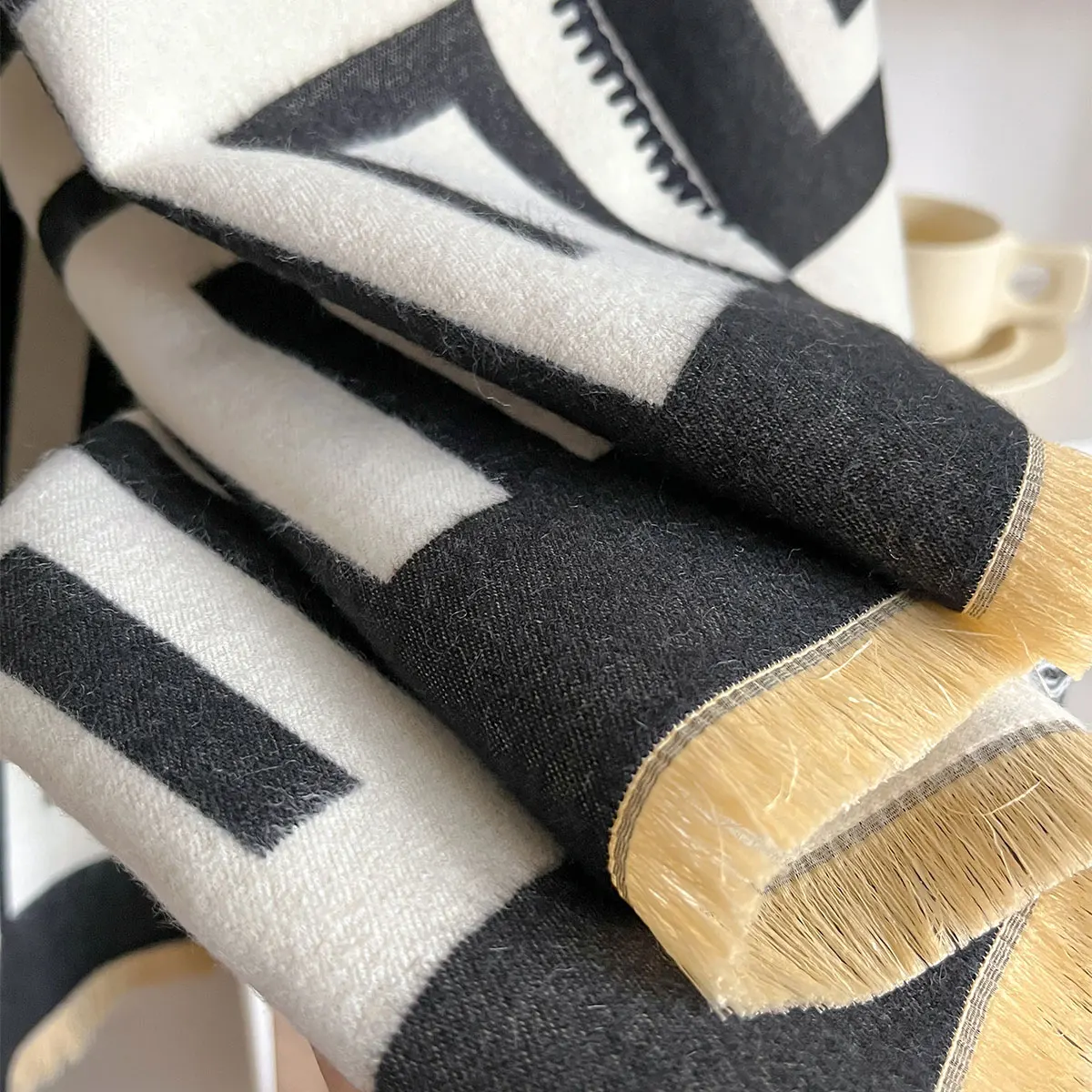 New Warm Winter Scarf Imitation Cashmere Women Pashmina Shawls Wrap Female Thick Blanket Soft Bufanda Stoles Fashion Kerchief