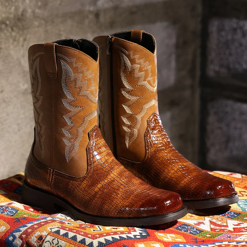 

Men Leather Boots Chelsea Boots Embroidered Zip Mid-Calf Western Cowboy Motorcycle Knight Boot Pointed Toe British High-Top Shoe