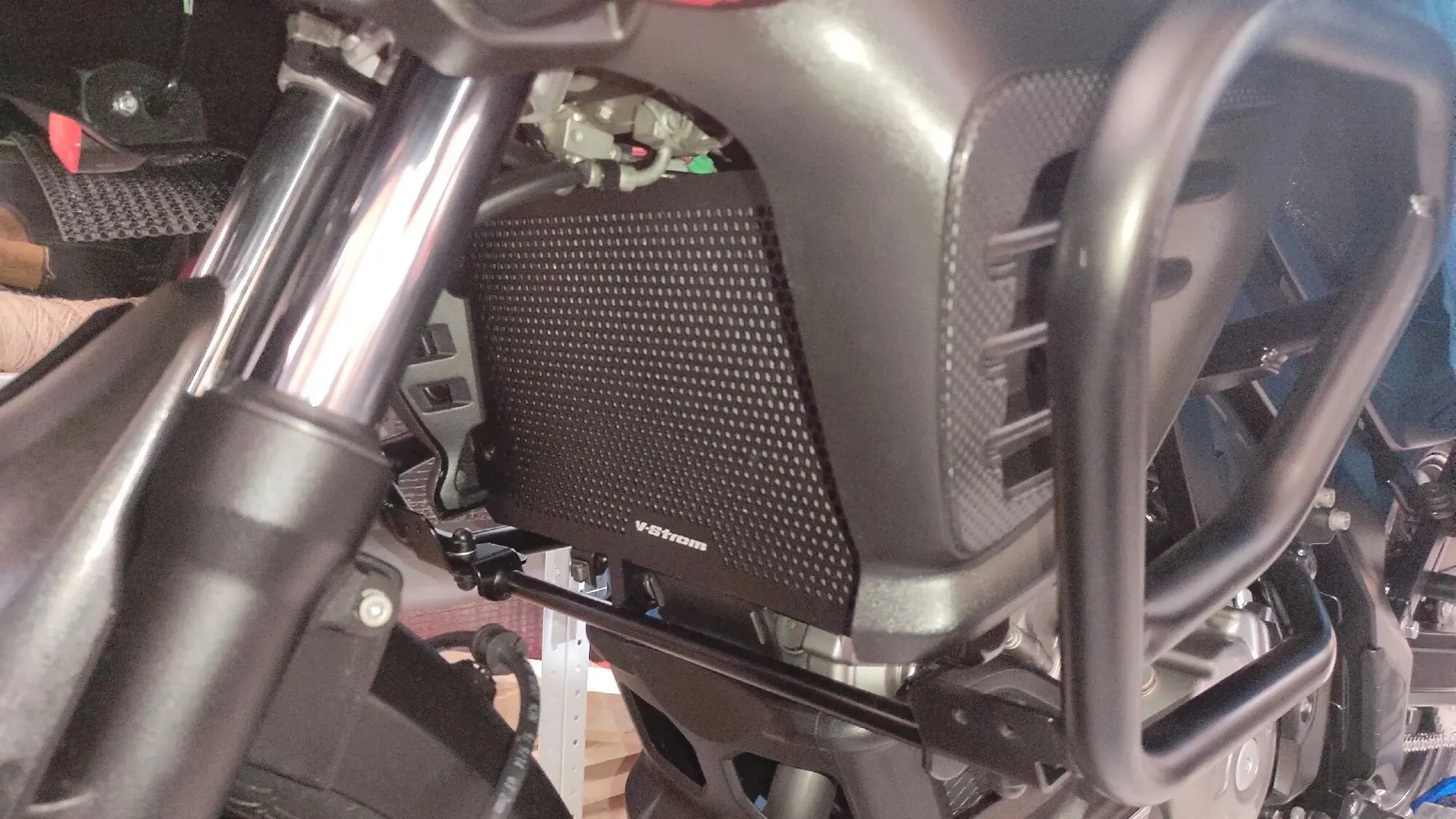

NEW Motorcycle For Suzuki V-Strom 800DE VSTROM 800 DE Radiator Grille Guard Cover Protection 2023 2024 2025 V STROM 800DE 800 DE