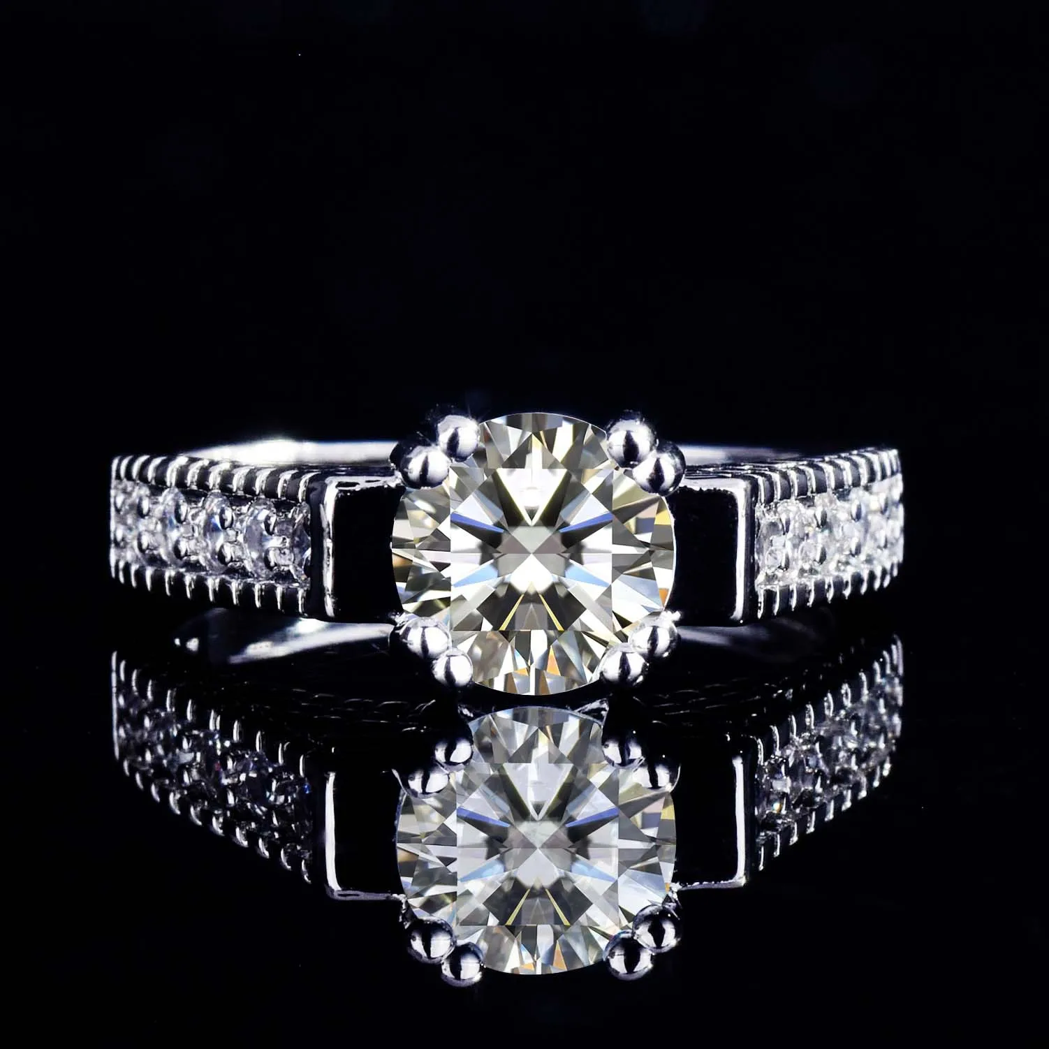

Brilliant super flash Hearts and Arrows zircon 1 carat imitation D color Moissanite open ring for women