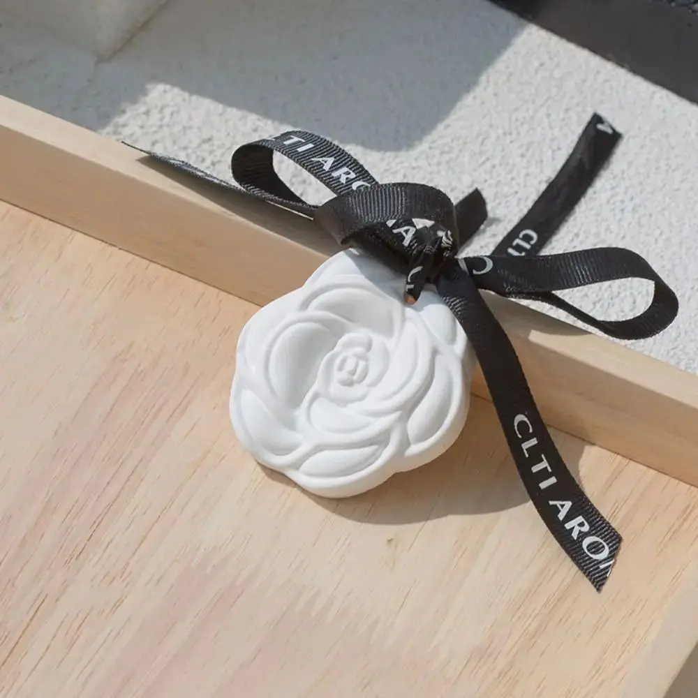 Camellia Blossom Plaster Aromatherapy Pendant Solid Air Purifying Balm Aromatherapy Plaster Wax Car Perfume Pendant Air