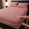 1pc Jacquard Fitted Sheet Embossed Velvet Mattress Cover Soft Winter Warmth Bedlinen European Home Mattress Protector Bed Cover 1