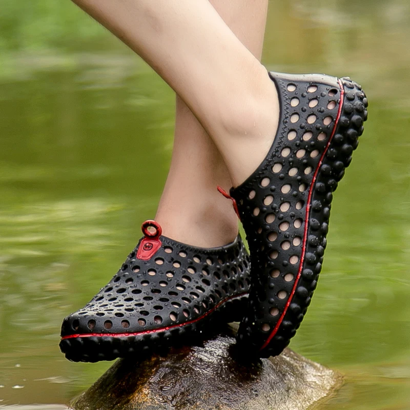 Men Summer Light EVA Thick Soled Anti-Slip Sandals Breathable Slippers Popular Casual Hole Shoes