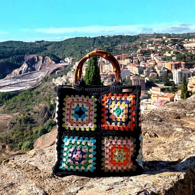 Théière Cosy Vintage Au Crochet - Fait Main - Ambiance Fleurie Et Rétro