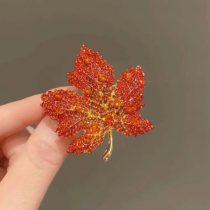 Heart Gold Brooch Pin - Rhinestone Crystal Lapel Pin For Women, Fashion Jewelry Gift