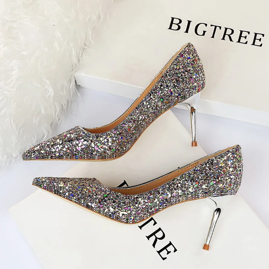 Wedding Shoes Pumps Red Rhinestone Shoes Chinese Style Sparkly Red  Rhinestone Sequins Wedding Shoes 2024 10, image size:891x891