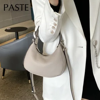 2026 Estate Piccola patta Hobo Tote Grigio Importazione in pelle di mucca Borsa da donna di lusso in pelle di vitello naturale Borsa a tracolla per riporre quotidianamente femminile