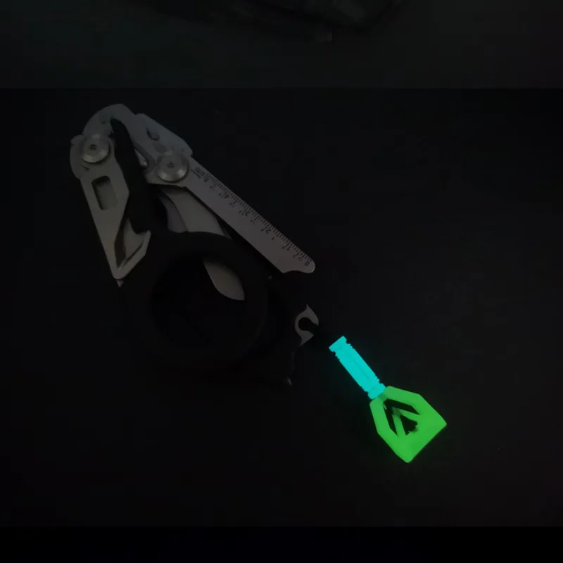 TPU Multifunctional Luminous Rope Tail Open Buckle Night Light Cover Paracord Closure Cap Zipper Pull Handle Tactical Markers