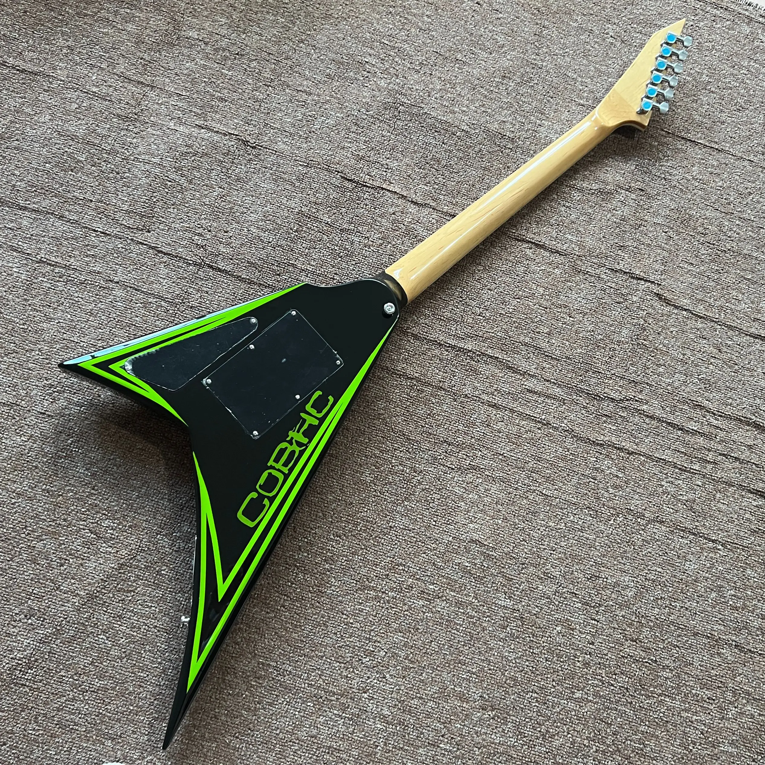 Hot Sale New V Shape Electric Guitar Green Skull Print Alexi