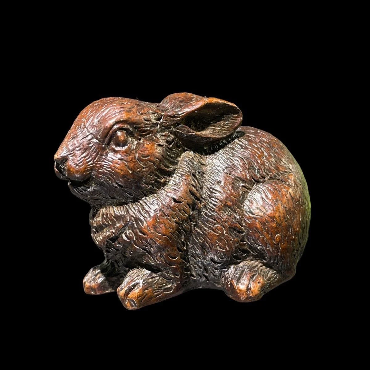 Copper zodiac rabbit home, jade rabbit jewelry pulp handicrafts, old ornaments, tea table rulers