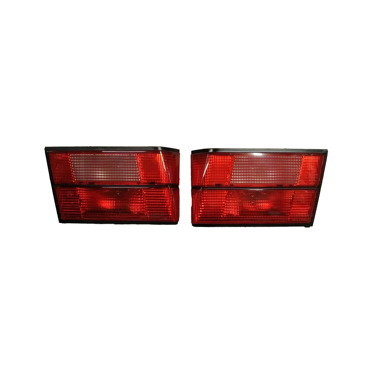 

1 Pair Combined Tail Light (LH+RH) for BMW 5 Series E34 Rear Brake Light Turn Signal Light 63211384011 63211384012
