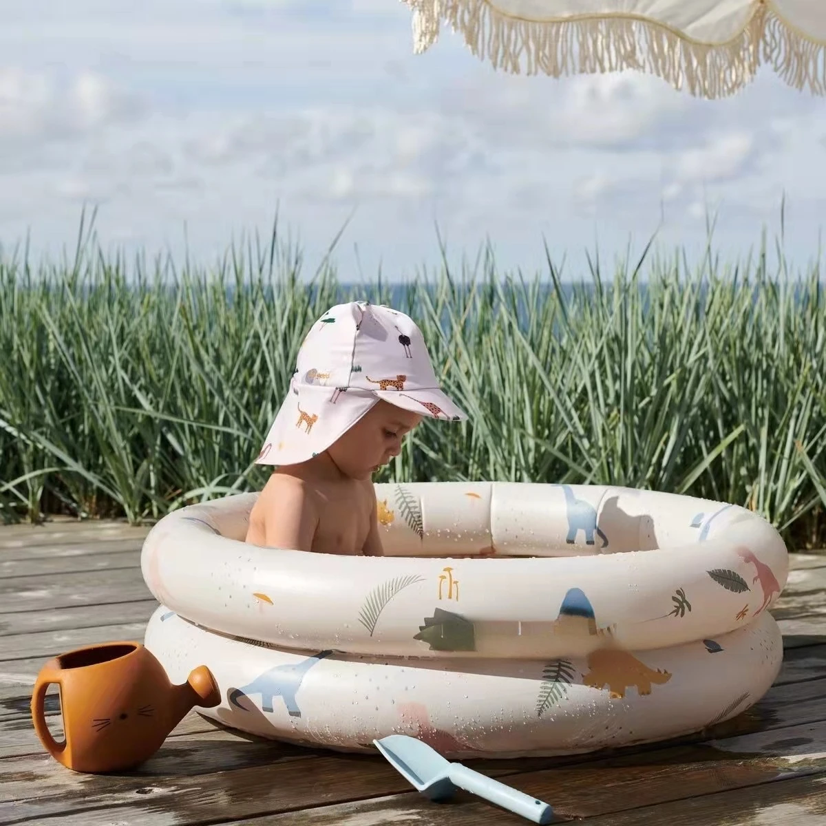 Летний детский бассейн пляжные игрушки детская игра в воду взаимодействие