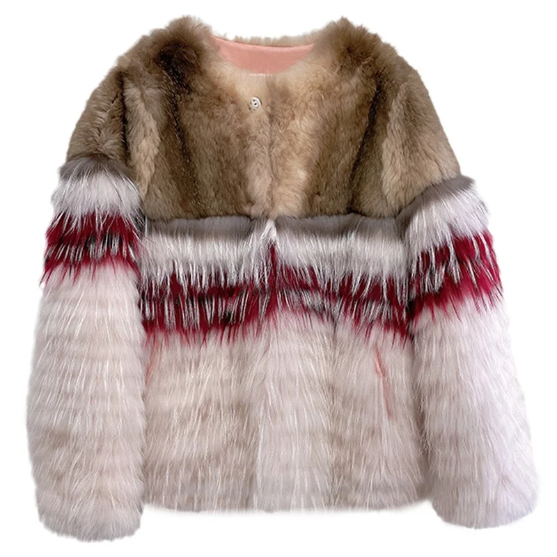 Рисунок 5 - Женское зимнее теплое пальто из лисьего меха