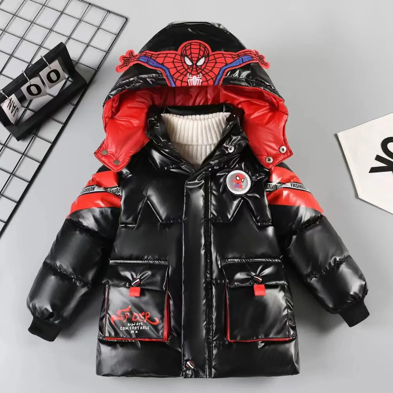 thumbnail image 1 of Abrigo de plumón para bebé, ropa de invierno para niño, chaqueta gruesa acolchada de algodón de Spiderman, Parka cálida con capucha, ropa para niño 2024, 1 of 4