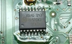 

Free shipping 30640 UC01-TR IC 10PCS