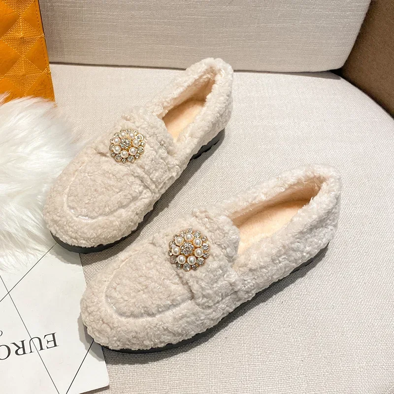 

Winter High Quality Lamb Wool Keep Warm Women's Shoes Pearl Flowers Slip-on Loafers Solid Color Fluffy Flat Women Casual Shoes