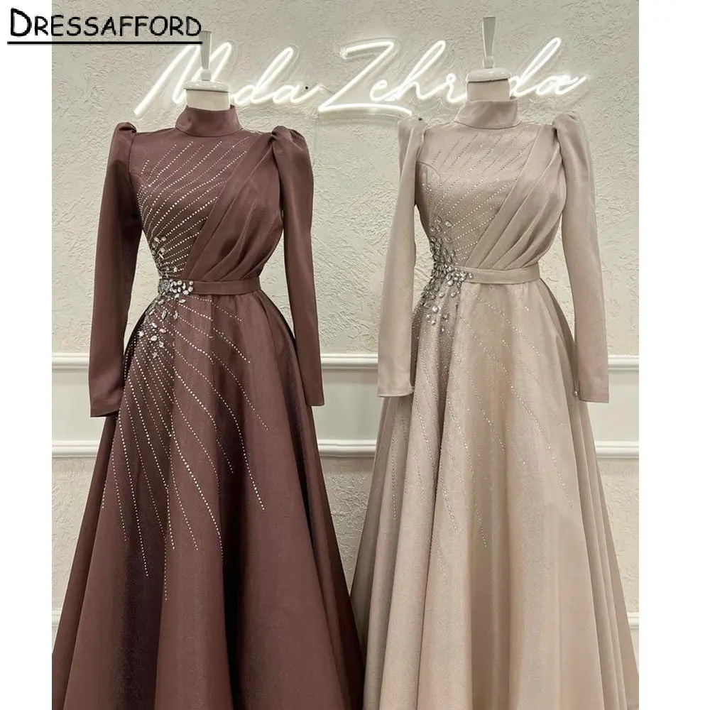 

Мусульманское вечернее платье-трапеция с длинным рукавом и высоким воротником