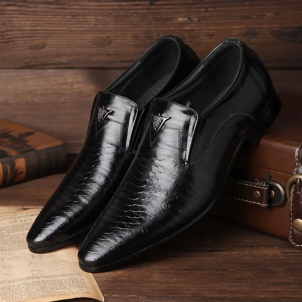 Oversized Men's Shoes Retro Casual Shoes Korean Version Small Square Toe Business Leather Shoes Wedding Party Formal Men's Shoes
