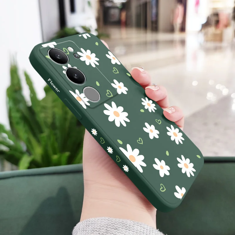 Tender Daisy Phone Case - Floral Design in Durable Material