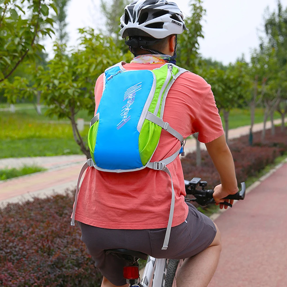 1PCS Hydration Pack,Hydration Backpack, Lightweight Insulation Water Pack for Running Hiking Riding Climbing Fits Men & Women