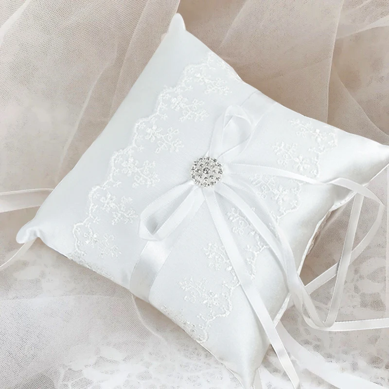 15 Unique Wedding Ring Bearer Pillow and Box Ideas