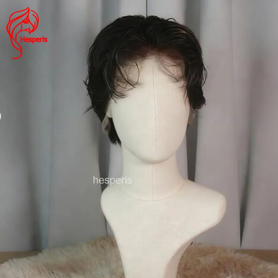헤스페리스 숏 픽시컷 풀 레이스 가발, 자연스러운 웨이브, 프리 플러킹 처리된 투명 레이스, 베이비 헤어가 있는 남성용 풀 레이스 인모 가발