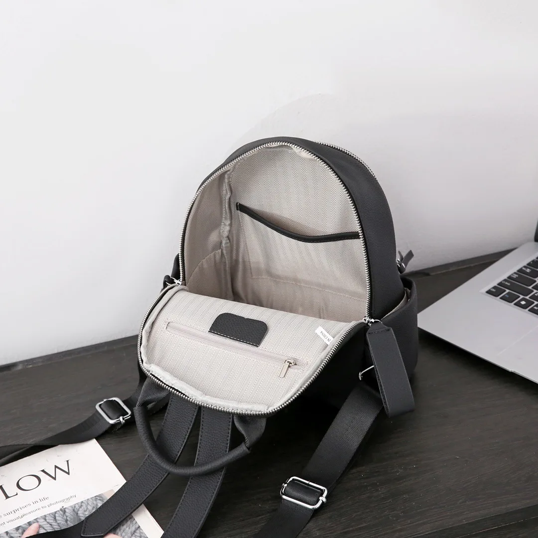 Luxury Brand Women Backpack Women's Fashion Backpack Solid Color Large Capacity Cowhide Women's