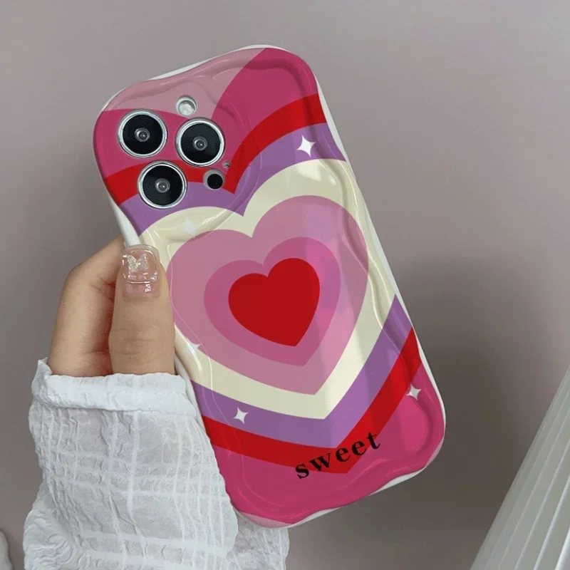 Gradient Love Heart Wavy Edge Phone Case Cover
