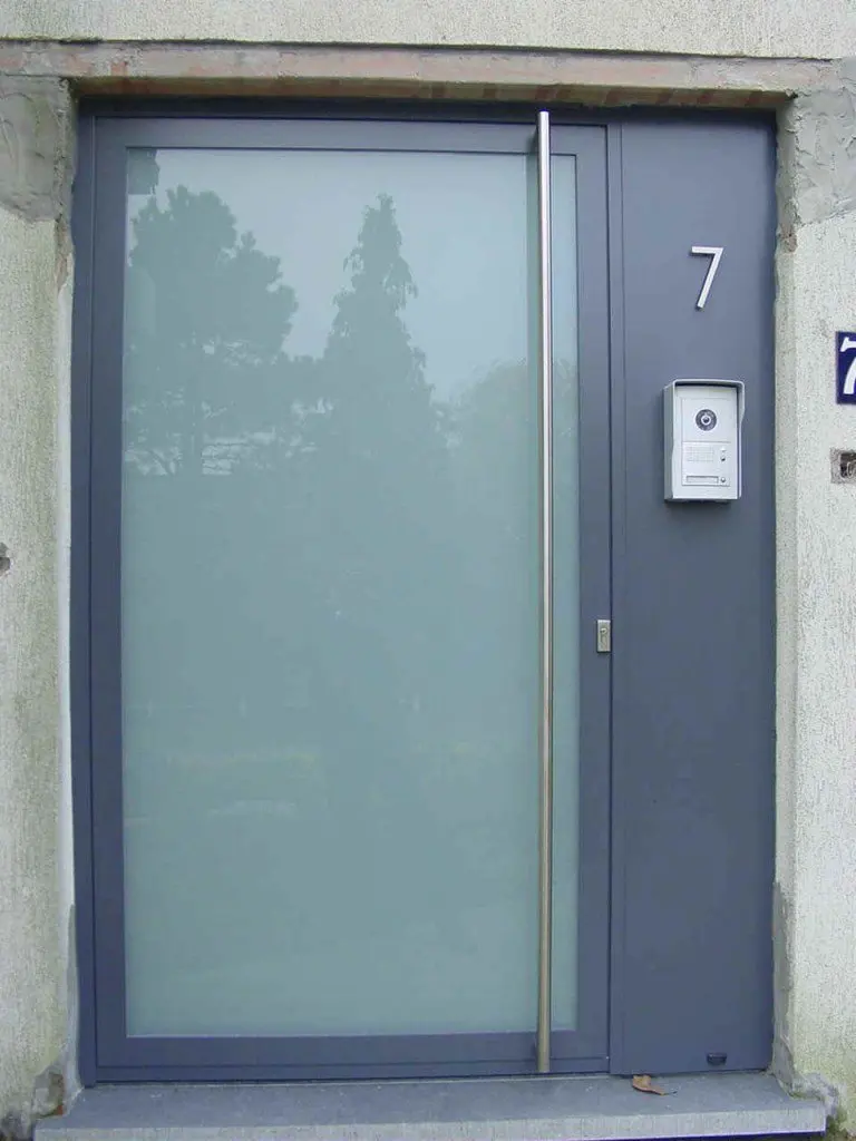 High-End Luxurious Front Door Tempered Glass Aluminium Entrance Doors Main Security Doors for Home Decoration