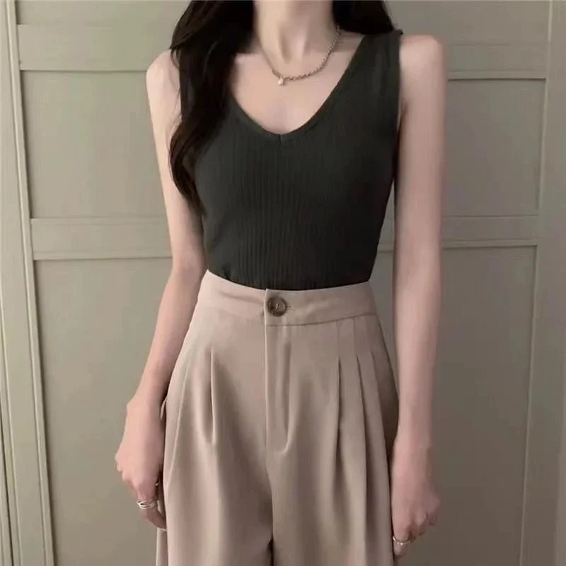 Description Picture 5 of itemThicken Autumn Warm Plush Base Tank Tops Sleeveless Solid Thermal Underwaist Vest FoFemale Winter Crop Tops Women's Shirt Camis