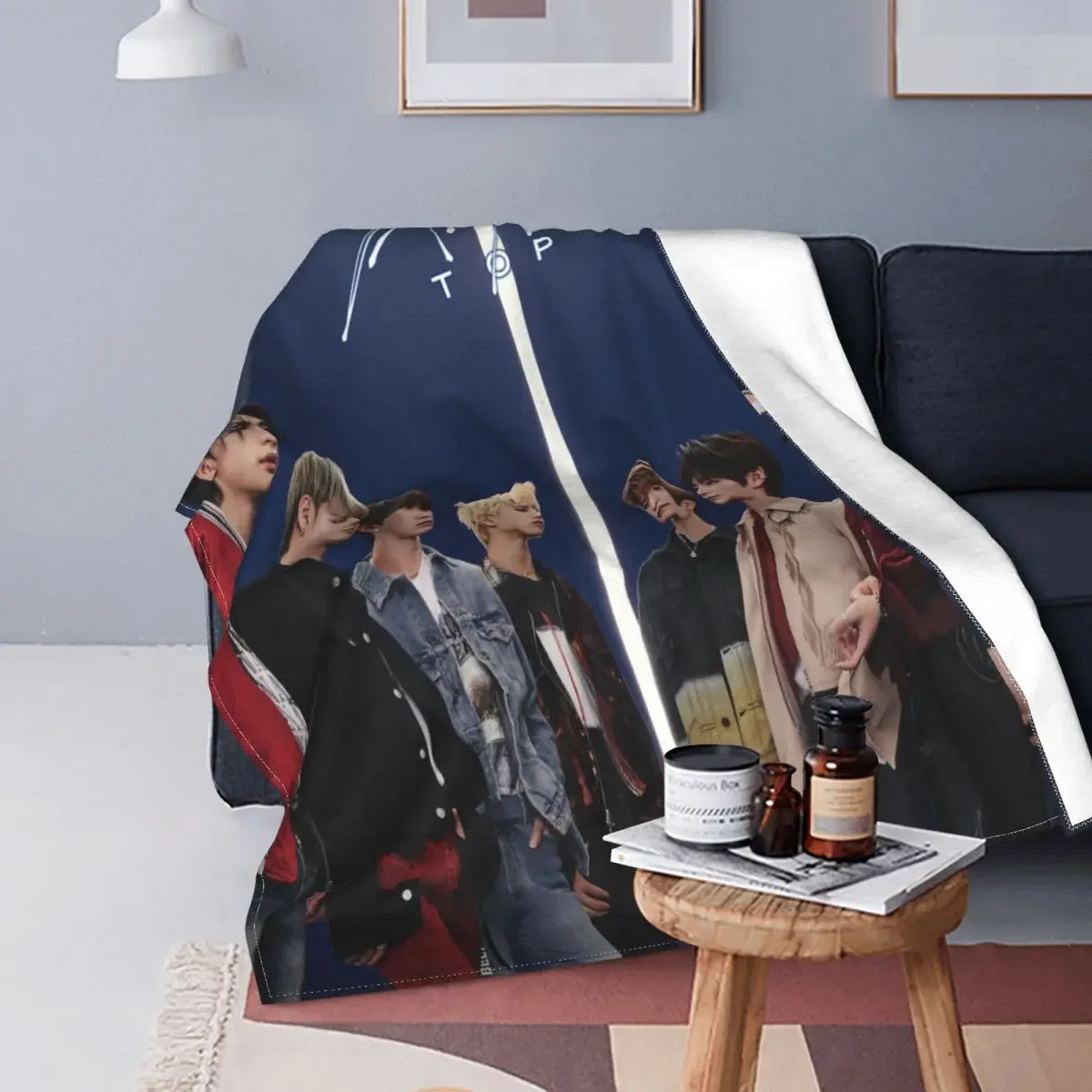 

Kpop Star Stray Kids Singer Idol Blankets Flannel All Season Portable Super Warm Throw Blanket for Bed Outdoor Plush Thin Quilt