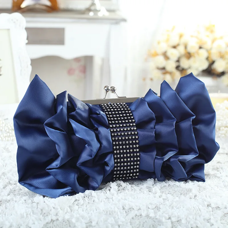 Fashion Diamond Satin Banquet Evening Bags For Women Clutches Trendy Silver Color Chain Shoulder Bag Crossbody Ladies Handbag