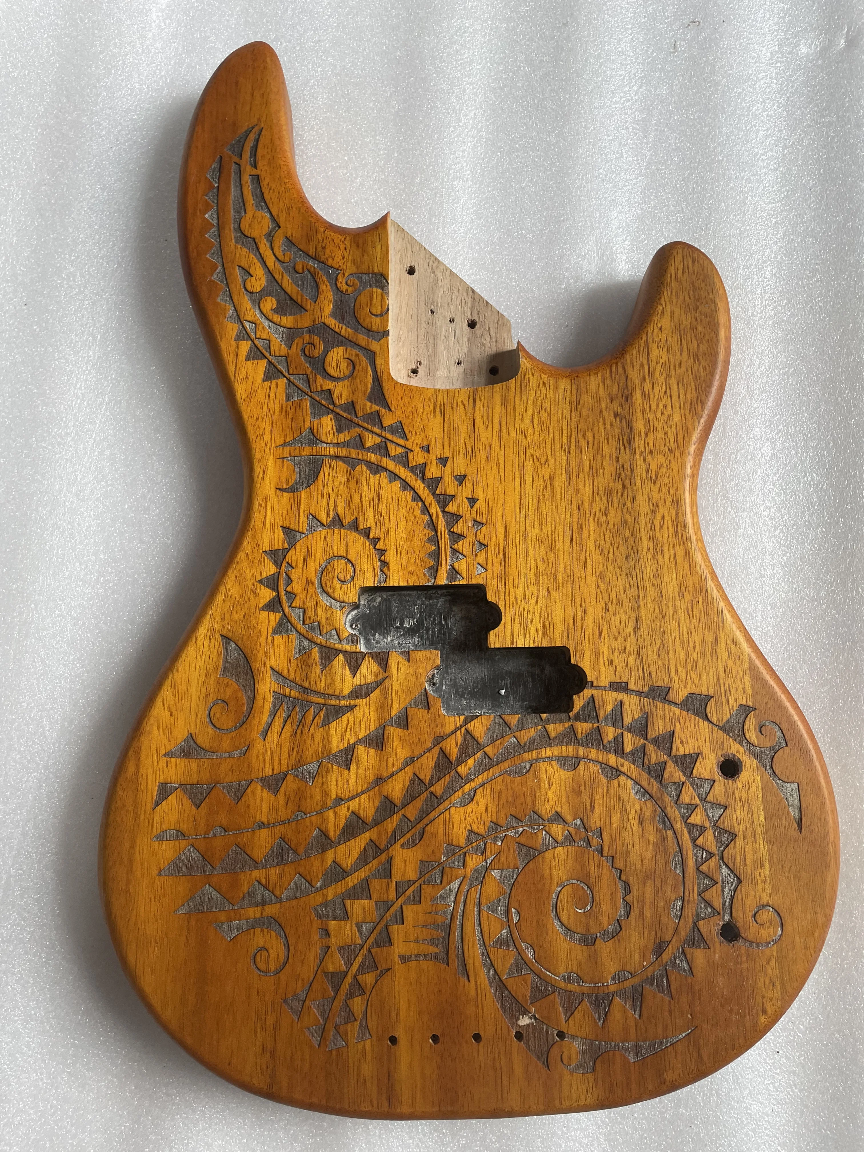 

Defective High Level Handcarved Pattern Mahogany Bass Body Matte Finished Electric Bassguitar Body Blank DIY Guitarra Barrel