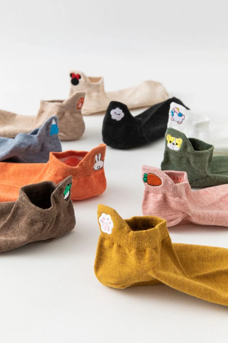10 Paar süße Damensocken aus Baumwolle, Kawai, bestickt, lustige Low-Cut-Socken für Damen und Mädchen, Söckchen, Harajuku, Mädchen, Schulgeschenke – Detail 2