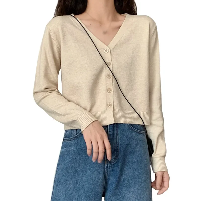 

Women's Short Solid Color Cardigan For Spring And Autumn Outerwear Casual V-Neck Knitted Top