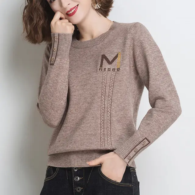 Suavidade e Estilo: O Suéter Coreano de Botões Malha O-Neck 2 Suéter Coreano Feminino de Botões Malha O-Neck