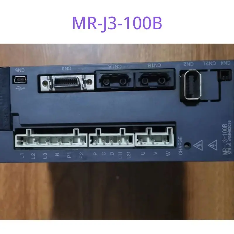 MR-J3-100B 새로운 오리지널 서보 드라이버 MR J3 100B